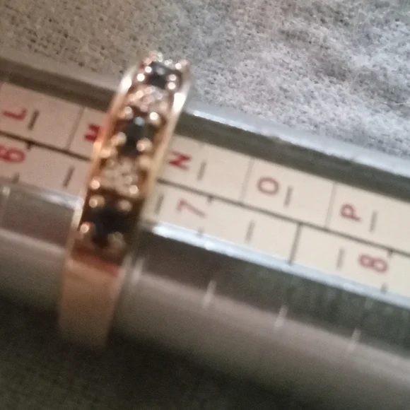 10K Gold Diamond and Sapphire Ring - Picture 4 of 5